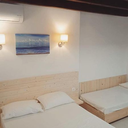 Occasus Room Comfort Chalki Town Bagian luar foto
