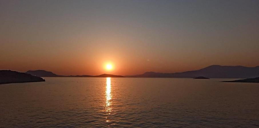 Occasus Room Comfort Chalki Town Bagian luar foto